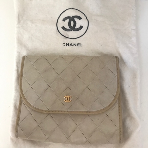 Authentic Chanel Logo WOC Cross Body Bag - Picture 2 of 8